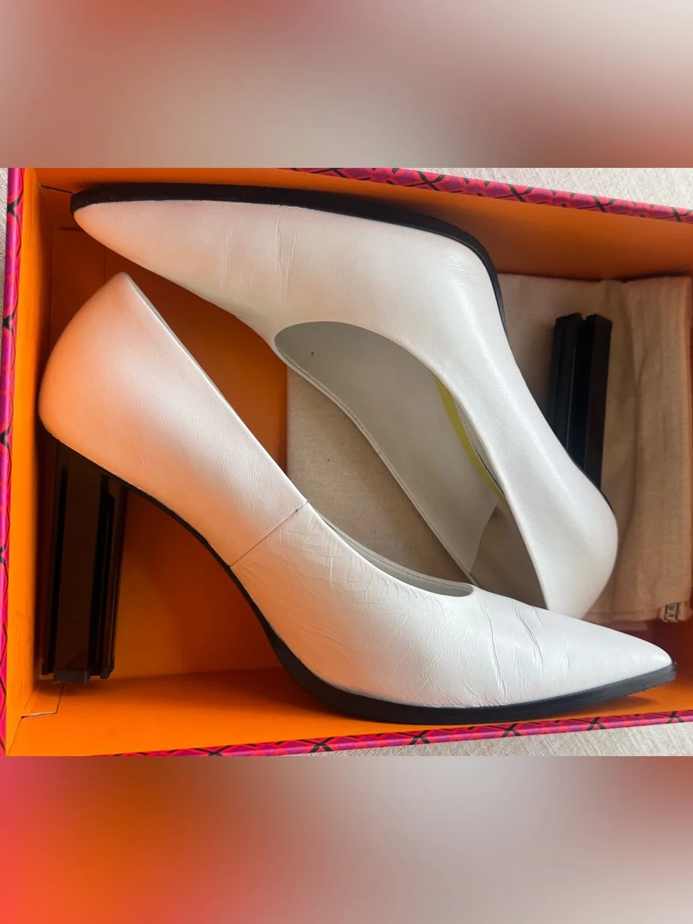🤍 Tory Burch White Pointed-Toe Pumps Black Heel Size 7.5